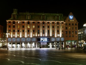 Hotel Rica Kungsgatan en het bekende warenhuis PUB (Paul U. Bergström)